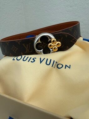 Louis Vuitton Monogram reversible Canvas Belt with Two-Tone Flower Buckle 90/36
